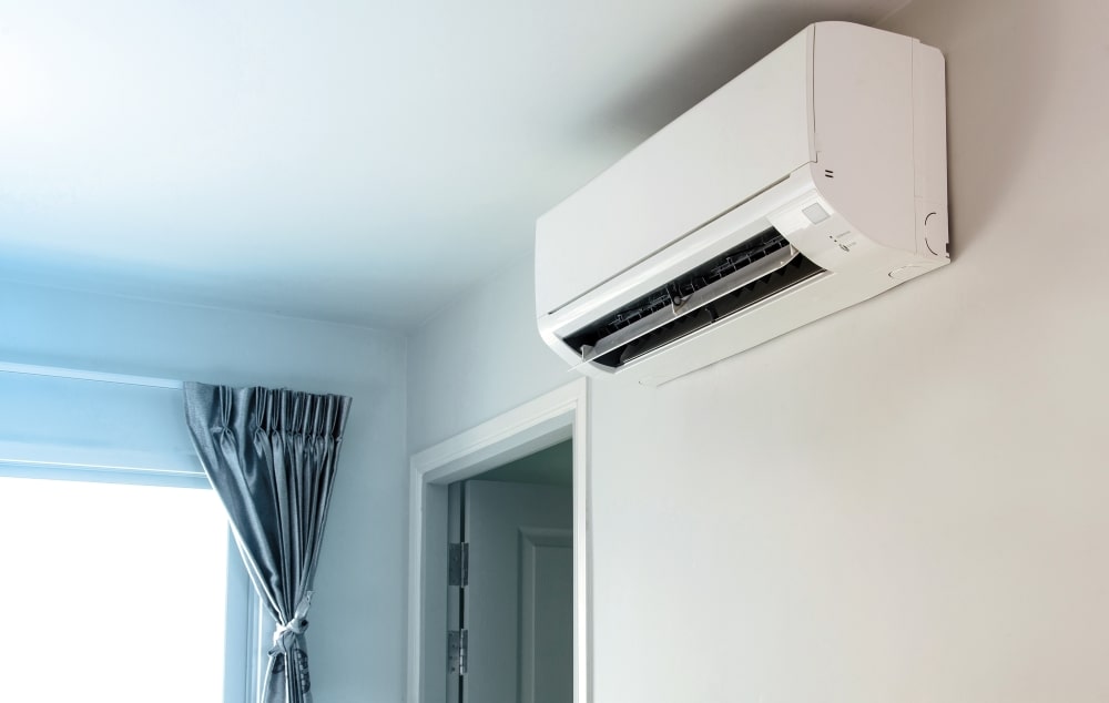 Single split air conditioners are ideal for targeted air conditioning or single rooms and spaces without multiple climate zones.